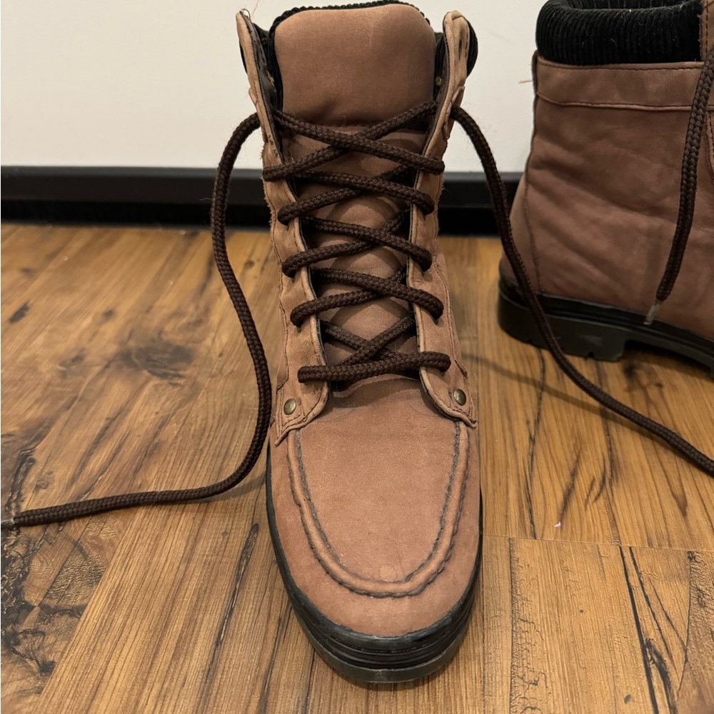 Khombu hiking boots